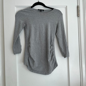 Elizabeth Oliver Size‎ 3 – Gray Maternity Top
